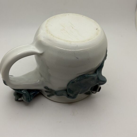Hand Thrown Frog Mug Pottery White Green 3D Blue Eyes Three Frogs Handled - Picture 7 of 7